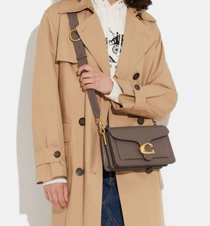 COACH - Image 2