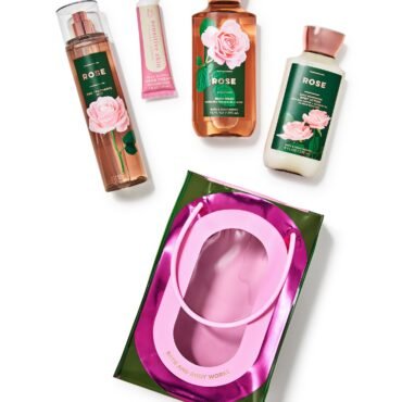 BATH AND BODY WORKS