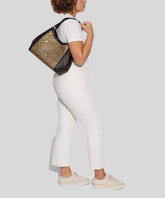 COACH - Image 2