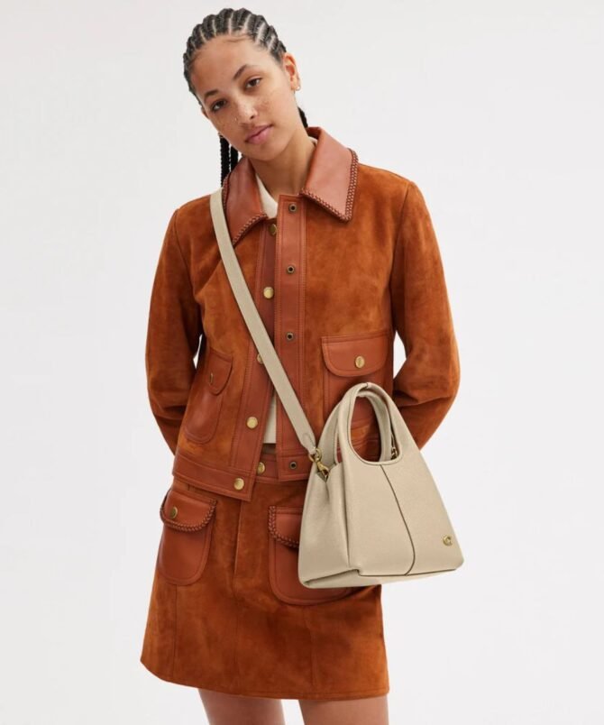 COACH - Image 3