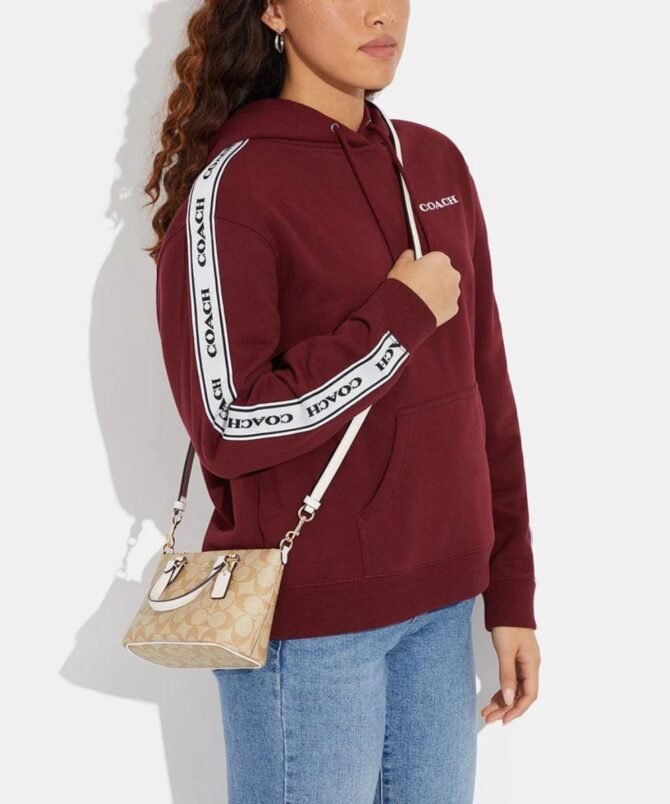 COACH - Image 3