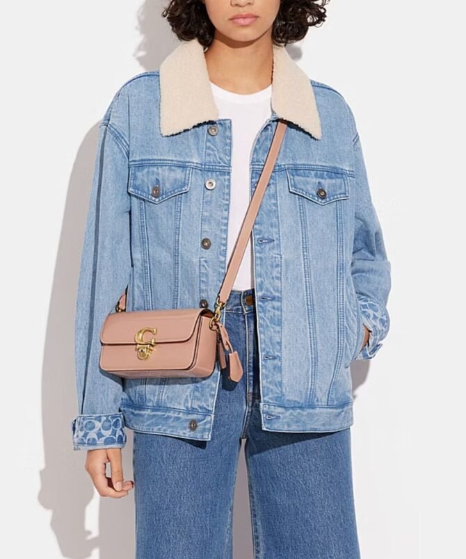 COACH - Image 2