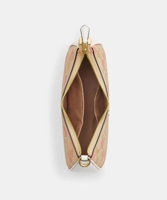 COACH - Image 4