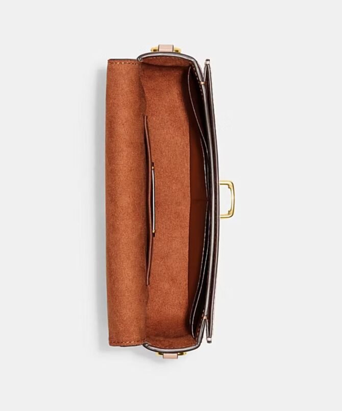 COACH - Image 4