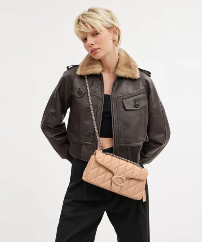 COACH - Image 2