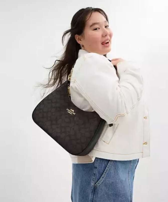 COACH - Image 2