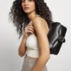 COACH - Image 4