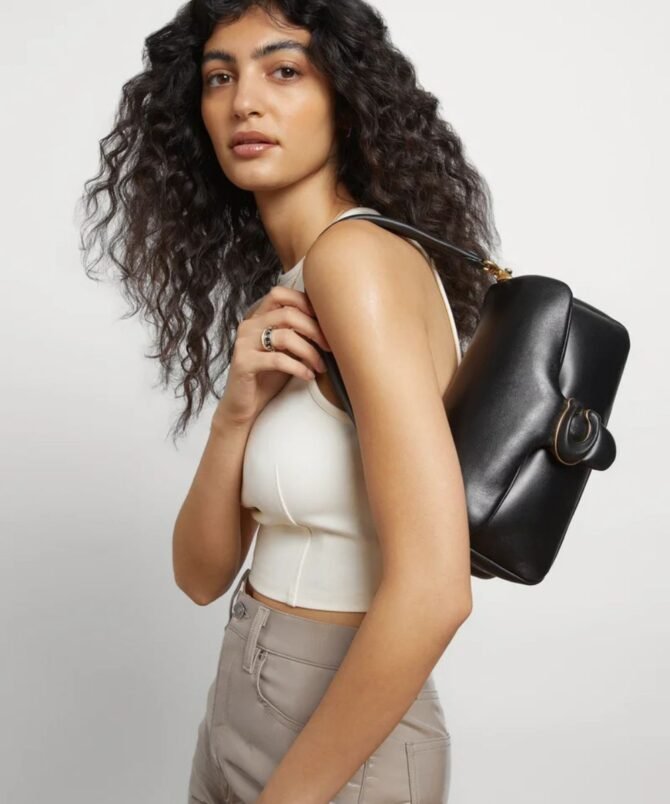 COACH - Image 4