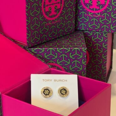 TORY BURCH