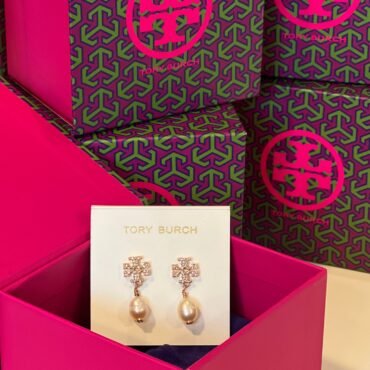 TORY BURCH